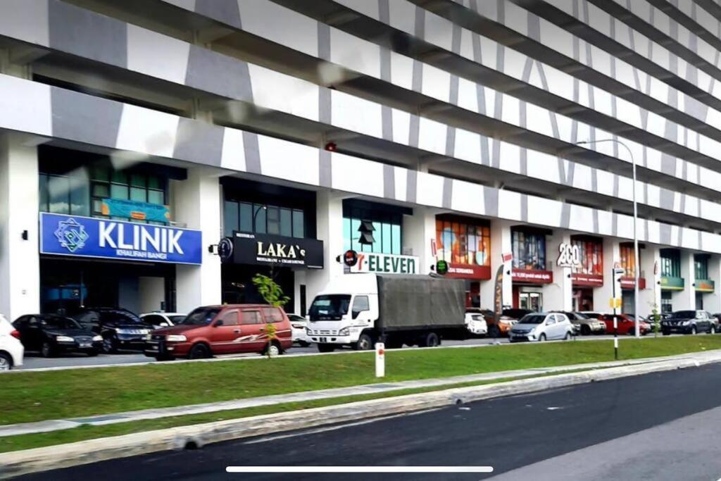 Attractive 3 Bedroom Condo With Pool-D Raudhah Homestay Kajang Exterior foto